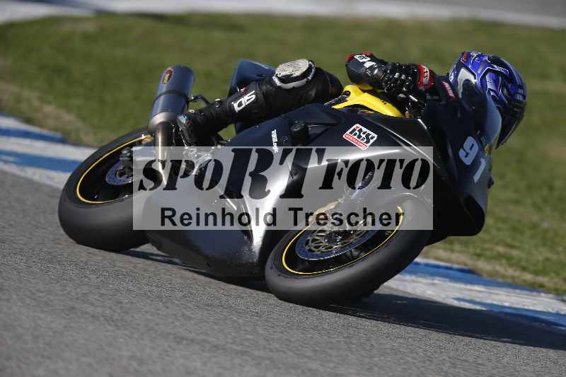 /Archiv-2024/02 29.01.-02.02.2024 Moto Center Thun Jerez/Gruppe schwarz-black/91